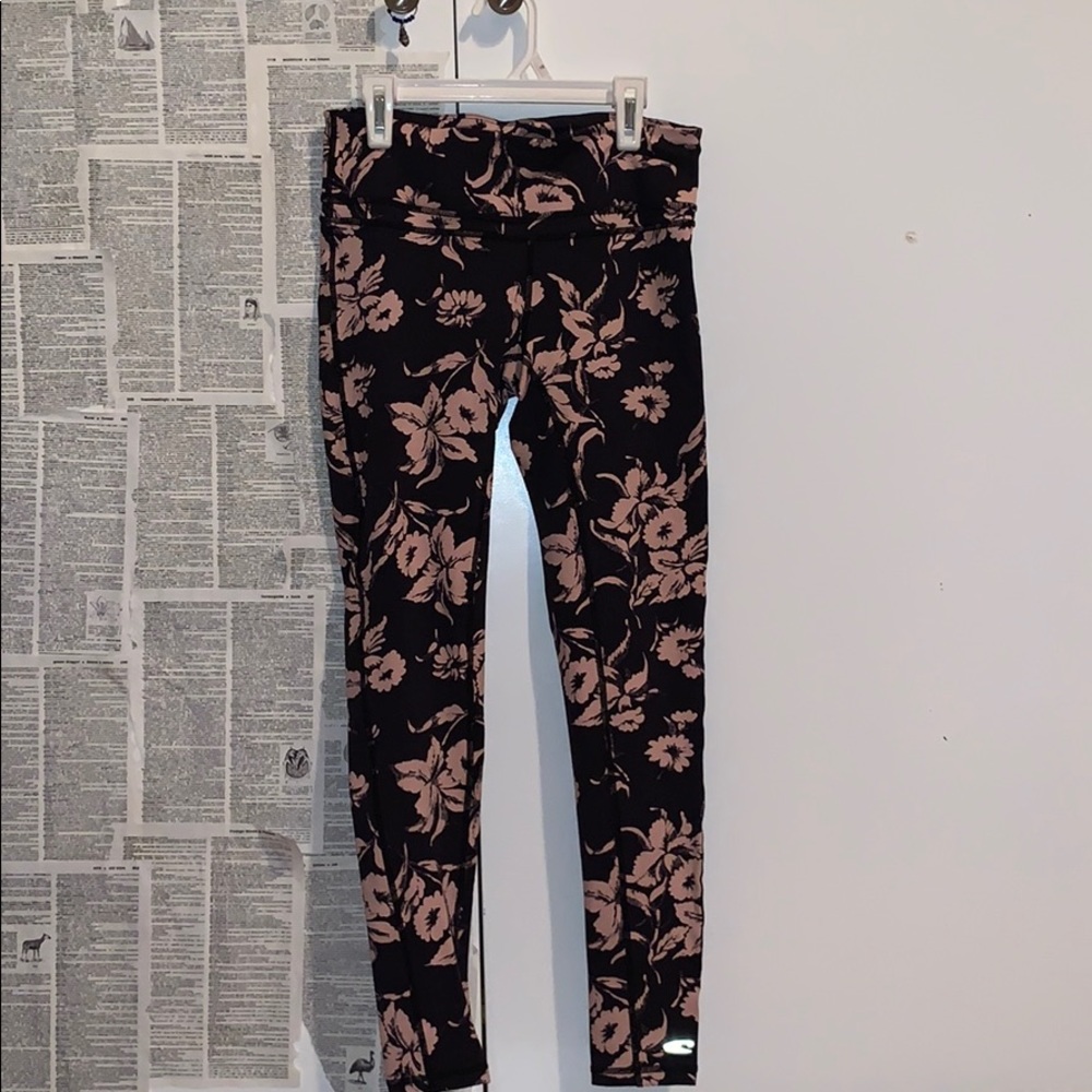 O’Neill 365 leggings size small